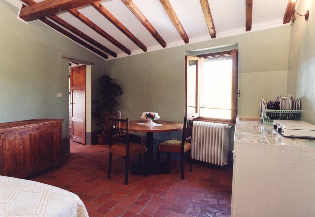 Antica Casa "Le Rondini" Bed & Breakfast Borgo a Buggiano Rom bilde