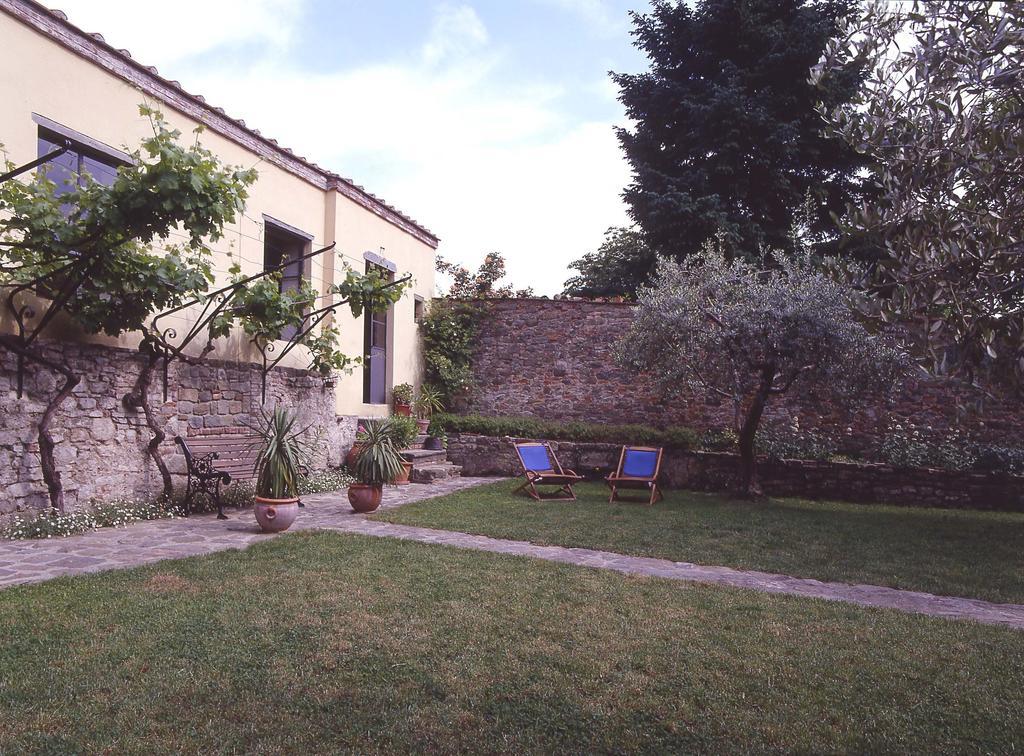Antica Casa "Le Rondini" Bed & Breakfast Borgo a Buggiano Eksteriør bilde