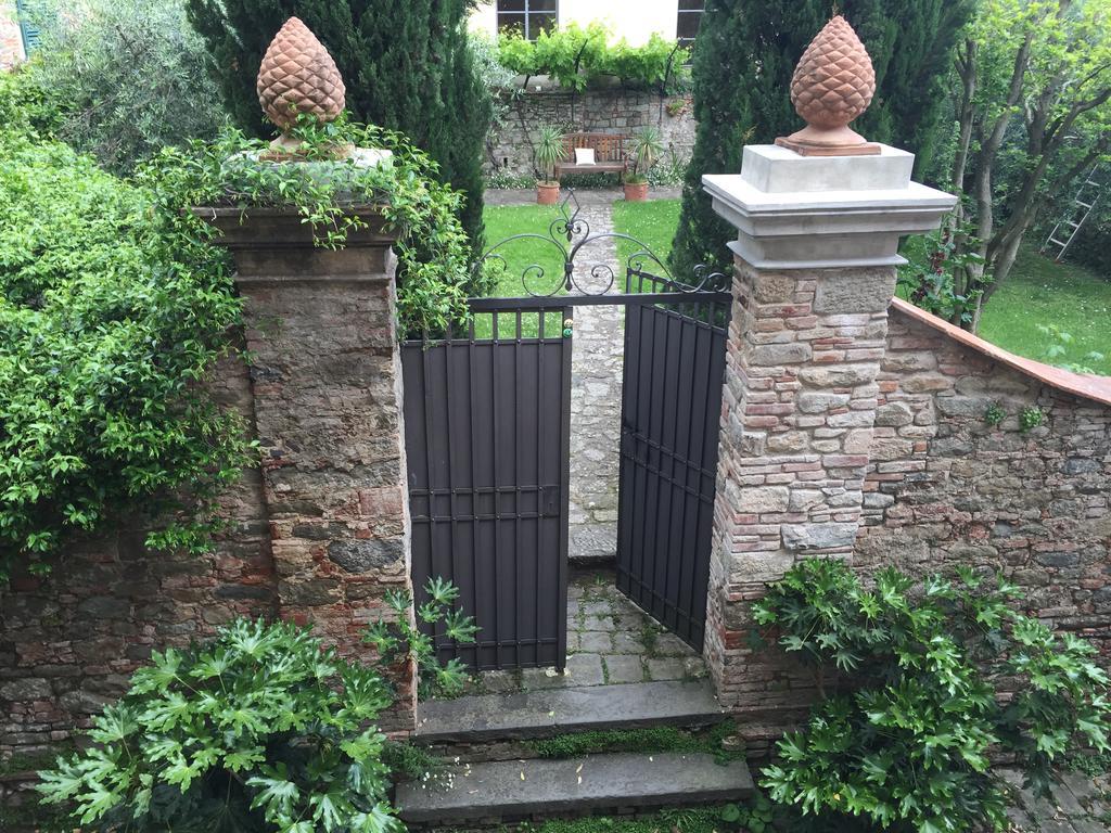 Antica Casa "Le Rondini" Bed & Breakfast Borgo a Buggiano Eksteriør bilde