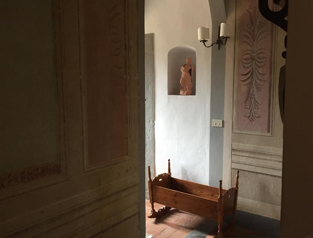Antica Casa "Le Rondini" Bed & Breakfast Borgo a Buggiano Eksteriør bilde