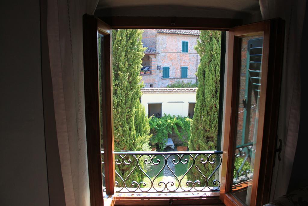 Antica Casa "Le Rondini" Bed & Breakfast Borgo a Buggiano Eksteriør bilde
