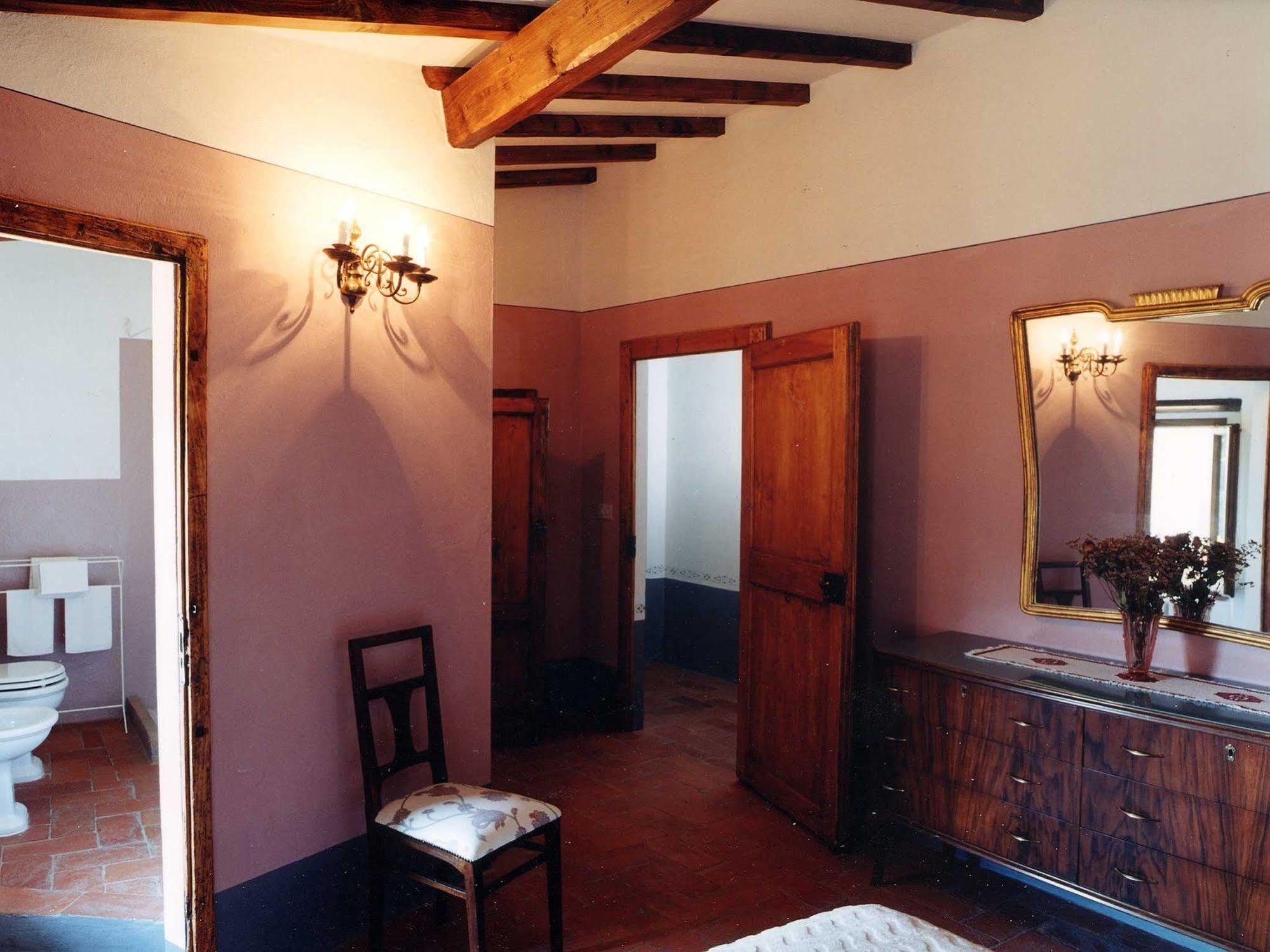 Antica Casa "Le Rondini" Bed & Breakfast Borgo a Buggiano Eksteriør bilde